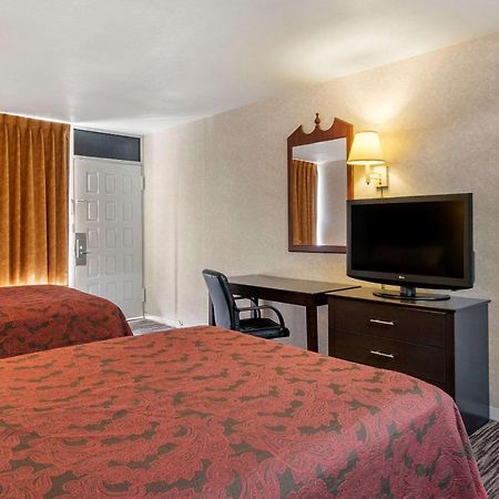 Rodeway Inn Clearwater-Largo Zewnętrze zdjęcie