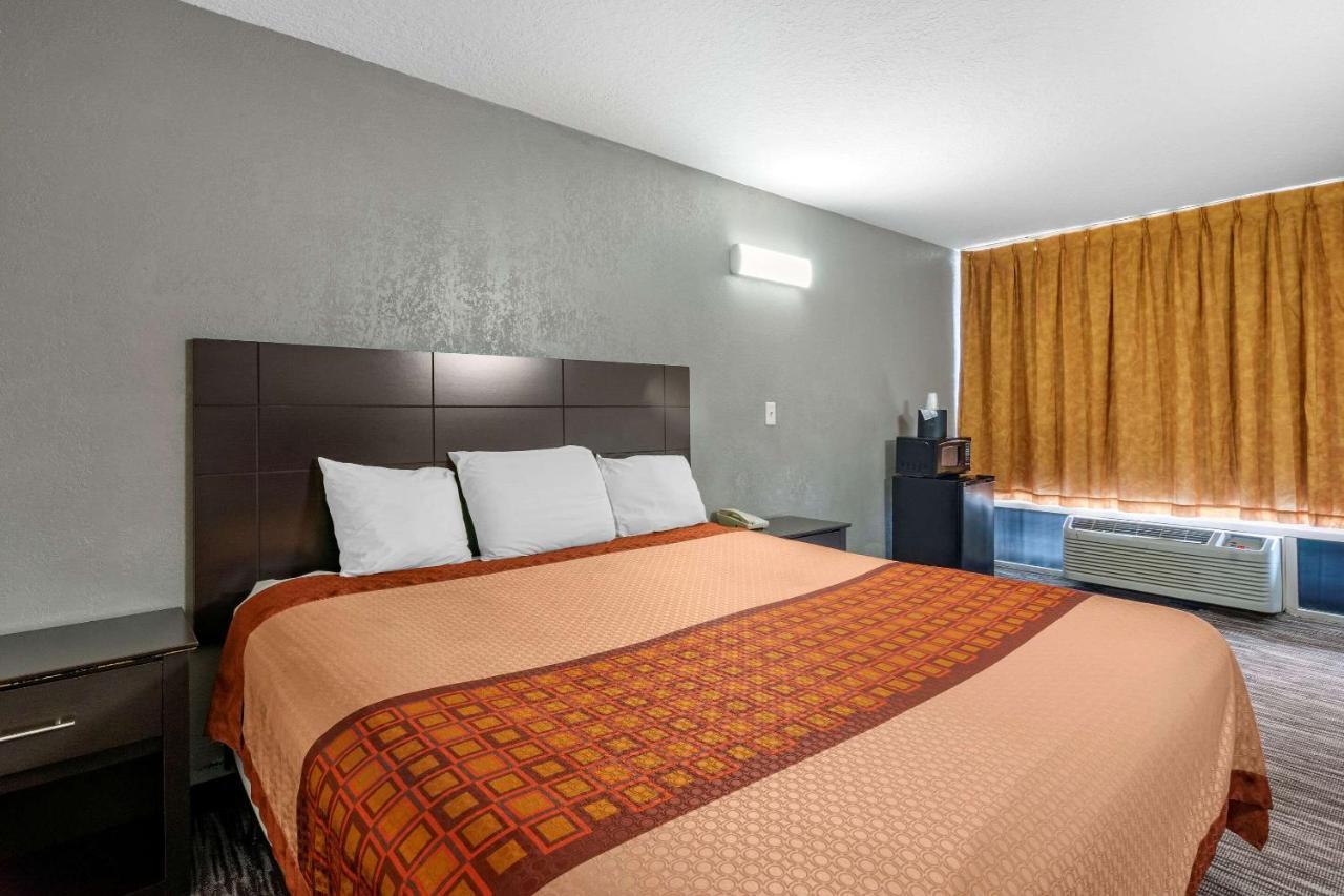 Rodeway Inn Clearwater-Largo Zewnętrze zdjęcie